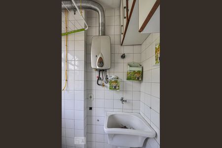 Apartamento à venda com 70m², 2 quartos e 1 vaga Apartamento à venda com 70m², 2 quartos e 1 vagaCozinha e Área de Serviço