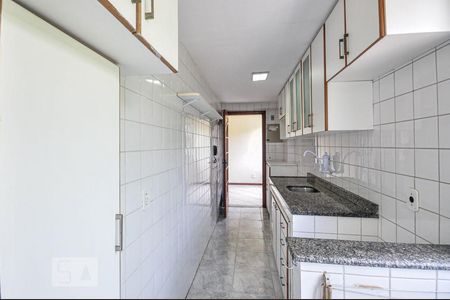 Apartamento à venda com 70m², 2 quartos e 1 vaga Apartamento à venda com 70m², 2 quartos e 1 vagaCozinha e Área de Serviço