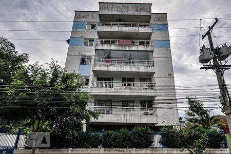 Apartamento à venda com 70m², 2 quartos e 1 vaga Apartamento à venda com 70m², 2 quartos e 1 vagaFachada