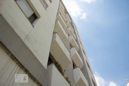 Apartamento à venda com 65m², 2 quartos e 1 vagaFachada