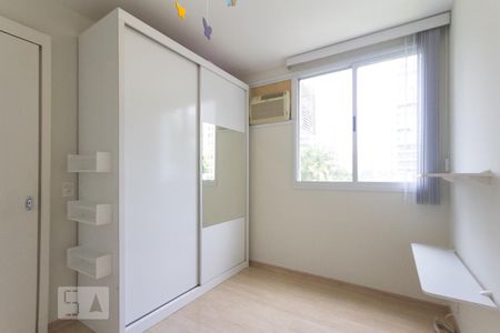 Quarto de apartamento para alugar com 2 quartos, 83m² em Barra da Tijuca, Rio de Janeiro
