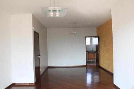 Sala de apartamento para alugar com 4 quartos, 130m² em Vila Arens, Jundiaí