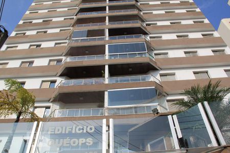 Apartamento para alugar com 130m², 4 quartos e 2 vagasFachada do bloco