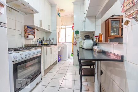 Apartamento à venda com 70m², 3 quartos e 2 vagas Apartamento à venda com 70m², 3 quartos e 2 vagasCozinha