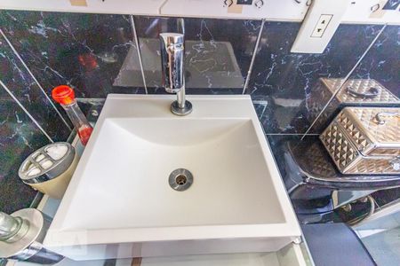 Apartamento à venda com 70m², 3 quartos e 2 vagas Apartamento à venda com 70m², 3 quartos e 2 vagasPia