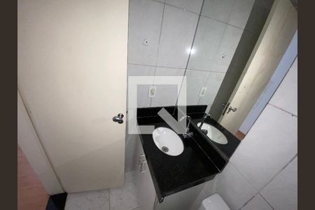 Banheiro Social de apartamento à venda com 2 quartos, 60m² em Taquara, Rio de Janeiro