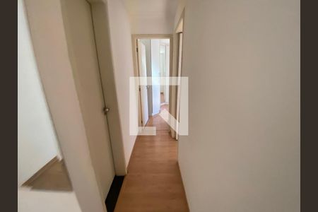 Corredor de apartamento à venda com 2 quartos, 60m² em Taquara, Rio de Janeiro