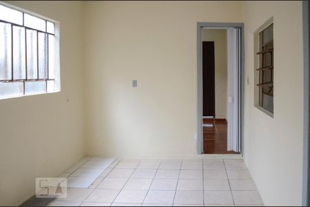 Casa para alugar com 4 quartos, 300m² em Mathias Velho, Canoas