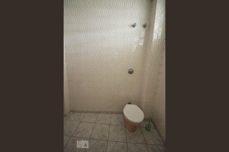 Apartamento à venda com 210m², 3 quartos e 1 vaga Apartamento à venda com 210m², 3 quartos e 1 vagaBanheiro suite