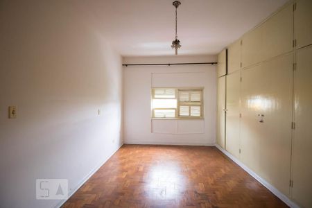 Apartamento à venda com 210m², 3 quartos e 1 vaga Apartamento à venda com 210m², 3 quartos e 1 vagaSuite