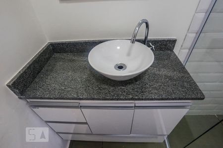 Banheiro de kitnet/studio para alugar com 1 quarto, 21m² em Vila Mariana, São Paulo