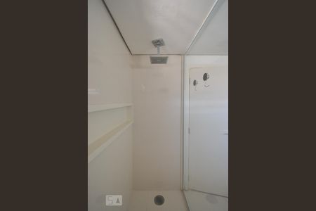 Apartamento para alugar com 130m², 2 quartos e 2 vagasSuíte - banheiro