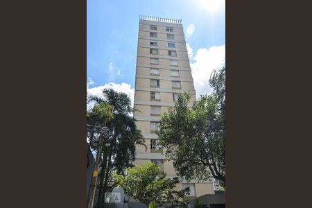 Apartamento para alugar com 130m², 2 quartos e 2 vagasFachada