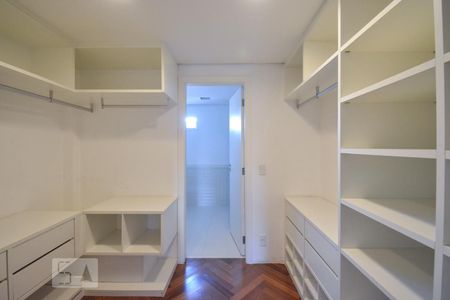 Apartamento para alugar com 130m², 2 quartos e 2 vagasSuíte - closet