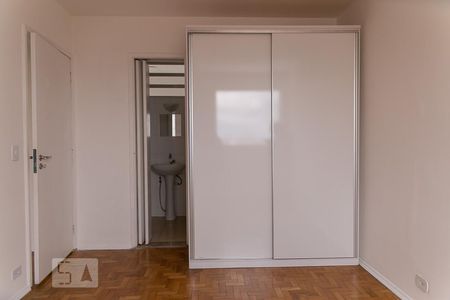 Apartamento à venda com 70m², 2 quartos e 1 vagaSuíte