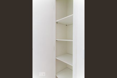 Apartamento à venda com 70m², 2 quartos e 1 vagaArmário do Corredor