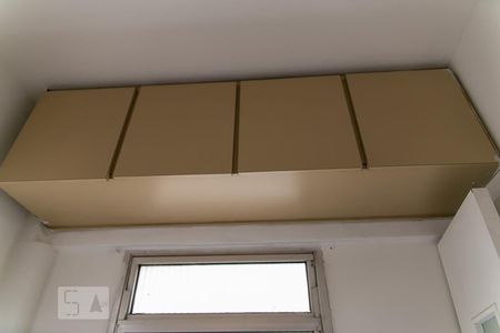 Apartamento à venda com 70m², 2 quartos e 1 vagaQuarto de Serviço - Armários