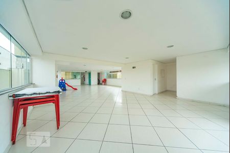 Apartamento para alugar com 55m², 2 quartos e 1 vagaÁrea comum - Salão de festas
