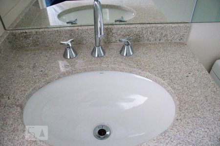 Apartamento para alugar com 86m², 2 quartos e 2 vagasBanheiro da Suite 2  - Torneira