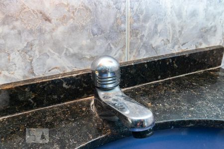 Apartamento para alugar com 56m², 1 quarto e sem vagaBanheiro da Suíte