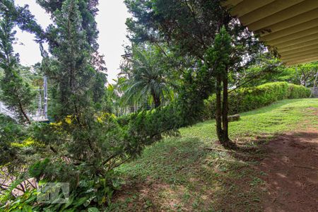 Casa à venda com 1600m², 6 quartos e 6 vagas Casa à venda com 1600m², 6 quartos e 6 vagasJardim