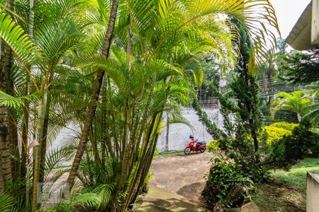 Casa à venda com 1600m², 6 quartos e 6 vagas Casa à venda com 1600m², 6 quartos e 6 vagasJardim
