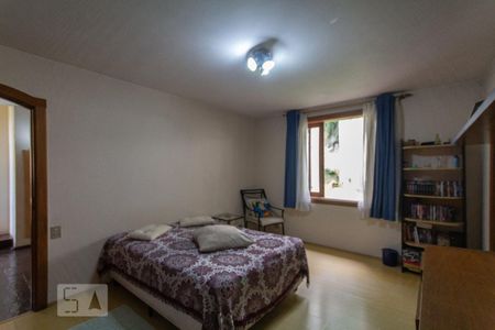 Casa à venda com 1600m², 6 quartos e 6 vagas Casa à venda com 1600m², 6 quartos e 6 vagasSuíte 3