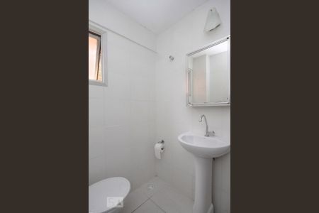Banheiro de apartamento para alugar com 1 quarto, 50m² em Bela Vista, São Paulo