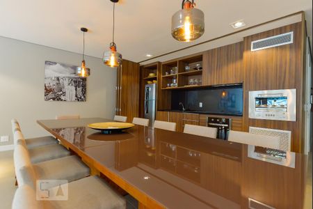 Apartamento para alugar com 100m², 3 quartos e 2 vagas Apartamento para alugar com 100m², 3 quartos e 2 vagasSalão