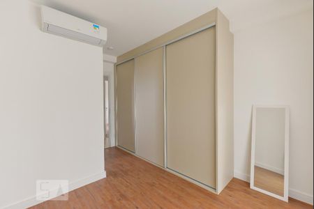Suíte de apartamento para alugar com 3 quartos, 100m² em Pinheiros, São Paulo