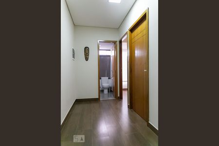 Casa à venda com 200m², 3 quartos e 2 vagas Casa à venda com 200m², 3 quartos e 2 vagasCorredor dos Quartos