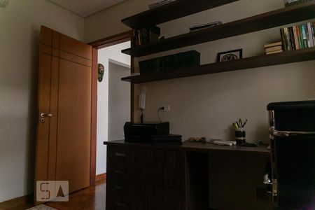 Escritório de casa à venda com 3 quartos, 200m² em Vila Mariana, São Paulo