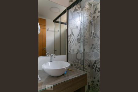 Casa à venda com 200m², 3 quartos e 2 vagas Casa à venda com 200m², 3 quartos e 2 vagasBanheiro do Corredor dos quartos