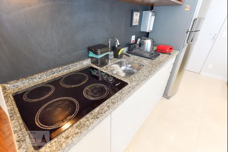 Cozinha de apartamento para alugar com 1 quarto, 37m² em Sumarezinho, São Paulo