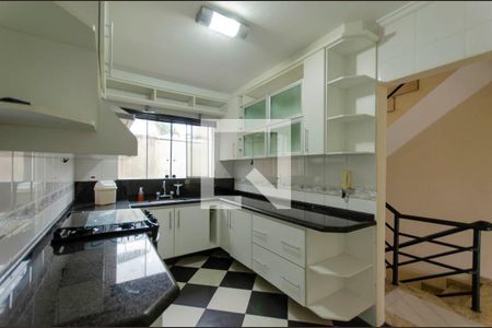 Casa de condomínio à venda com 144m², 3 quartos e 2 vagasCozinha