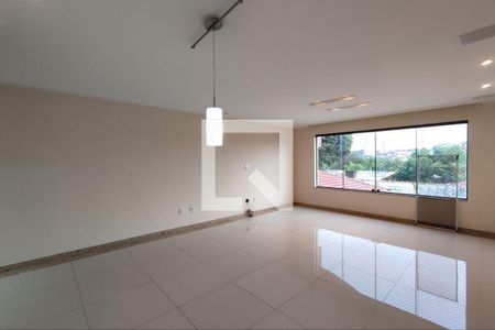 Sala de casa de condomínio para alugar com 3 quartos, 144m² em Vila Salete, São Paulo