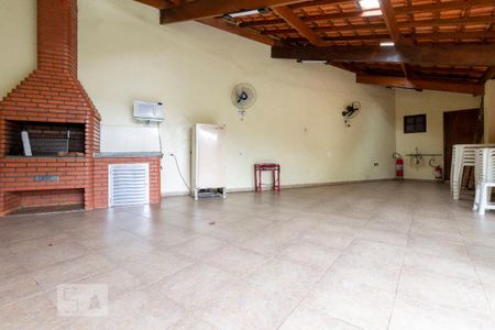 Casa de condomínio à venda com 144m², 3 quartos e 2 vagasÁrea Comum - Churrasqueira