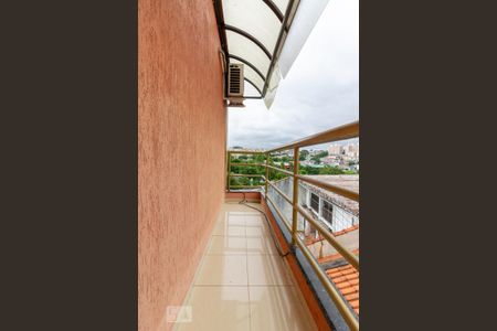 Casa de condomínio à venda com 144m², 3 quartos e 2 vagasVaranda Quarto 2