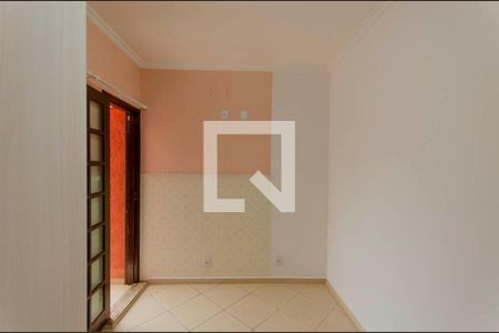 Casa de condomínio à venda com 144m², 3 quartos e 2 vagasQuarto 2