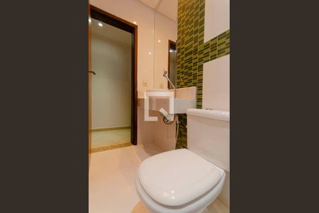 Casa de condomínio à venda com 144m², 3 quartos e 2 vagasBanheiro Suíte