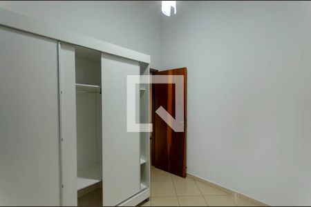 Casa de condomínio à venda com 144m², 3 quartos e 2 vagasQuarto 1