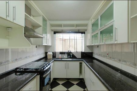 Casa de condomínio à venda com 144m², 3 quartos e 2 vagasCozinha