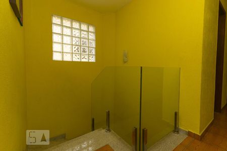 Corredor de casa para alugar com 3 quartos, 140m² em Parque Jabaquara, São Paulo