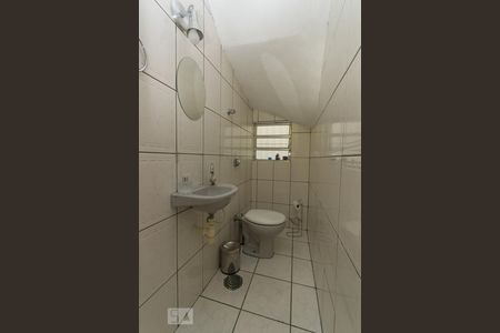 Lavabo de casa para alugar com 3 quartos, 140m² em Parque Jabaquara, São Paulo