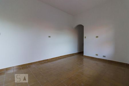 Casa à venda com 180m², 3 quartos e 2 vagas Casa à venda com 180m², 3 quartos e 2 vagasQuarto de serviço