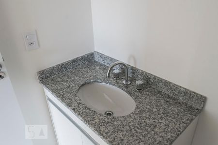 Suíte - Banheiro (Pia) de apartamento para alugar com 1 quarto, 41m² em Ipiranga, São Paulo