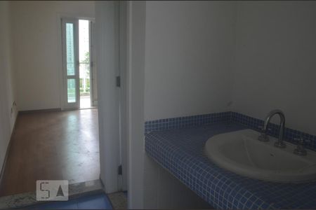Casa para alugar com 250m², 3 quartos e 2 vagasCorredor
