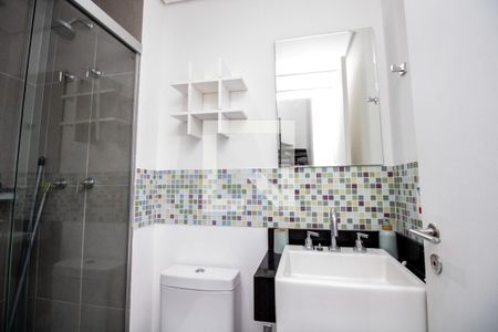 Banheiro- detalhe pia  de apartamento à venda com 1 quarto, 53m² em Vila Olímpia, São Paulo