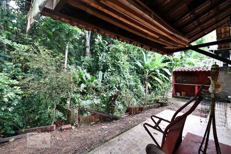 Casa de condomínio à venda com 105m², 3 quartos e sem vagaÁrea Externa