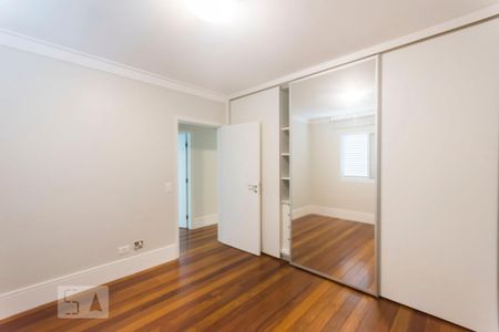Quarto 02 de apartamento para alugar com 3 quartos, 113m² em Vila Uberabinha, São Paulo
